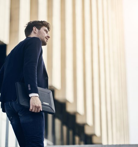 Fundas para laptop resistentes: guía completa para proteger tus dispositivos en viajes 2026