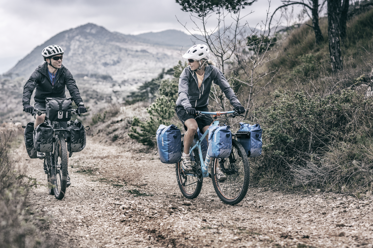 Rackpacking en 2026 por qué los racks están revolucionando el bikepacking